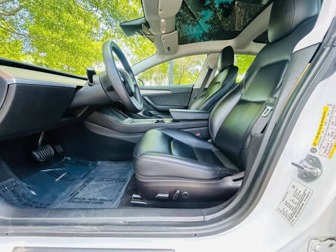 2021 Tesla Model 3 Standard Range Plus