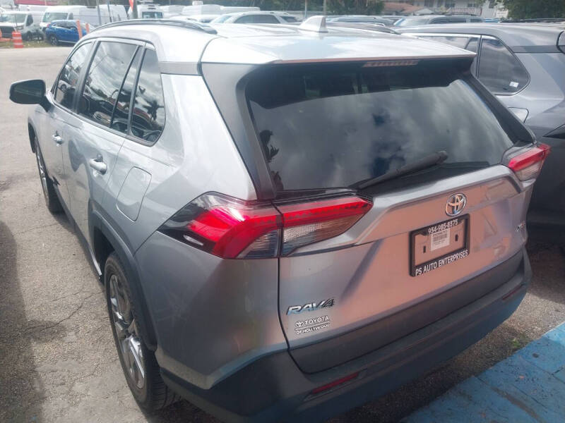 2021 Toyota RAV4 XLE Premium