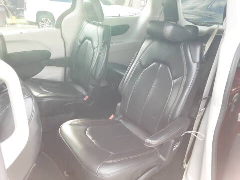 2020 Chrysler Pacifica Touring L