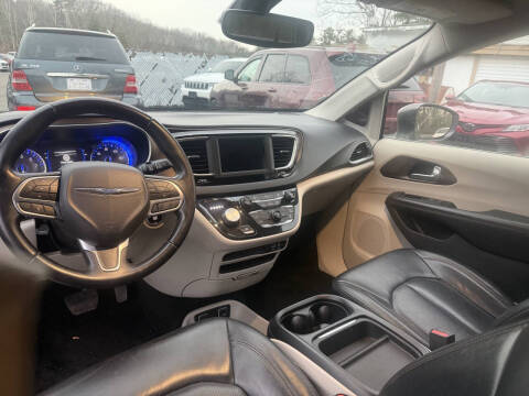 2018 Chrysler Pacifica Touring L