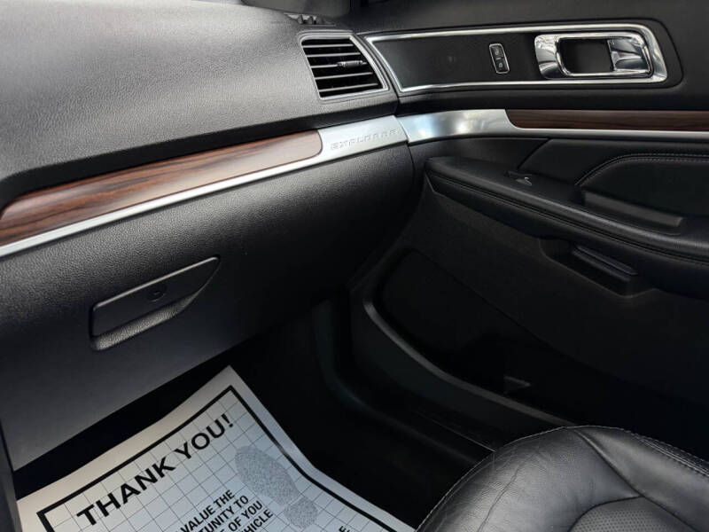 2017 Ford Explorer Limited