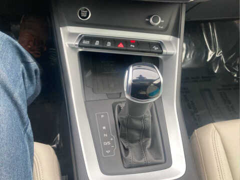 2024 Audi Q3 quattro S line Prem Plus 45 TFSI