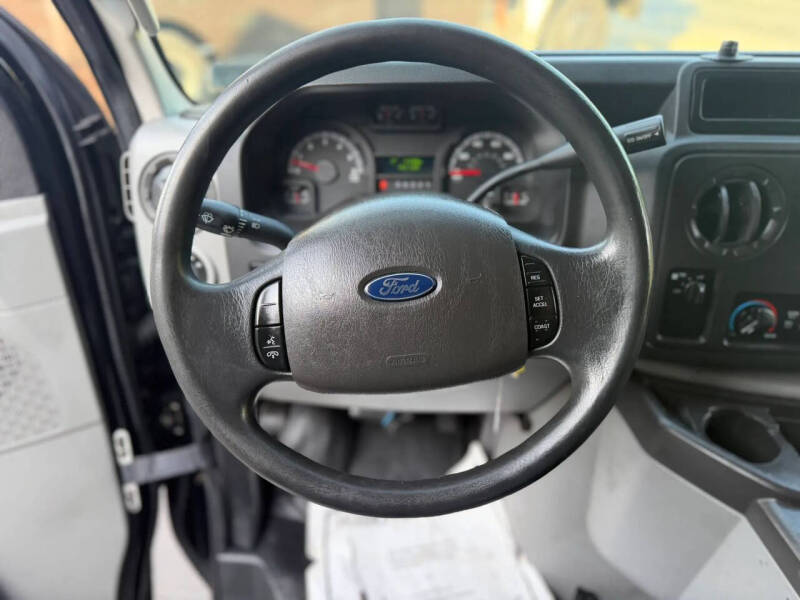 2014 Ford E-Series E-150