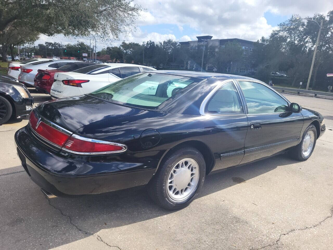 1997 Lincoln Mark VIII for sale at FAMILY AUTO BROKERS in Longwood, FL