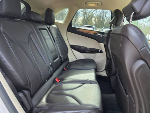 2016 Lincoln MKC Select