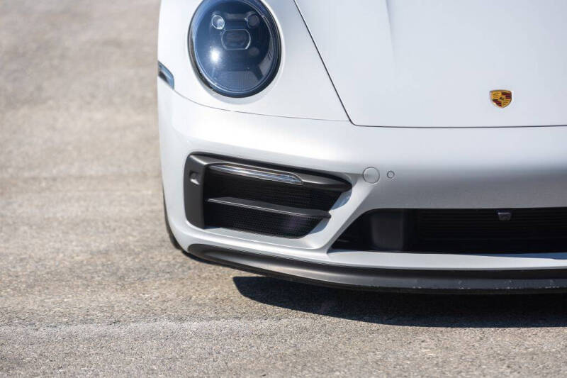 2023 Porsche 911 Carrera GTS