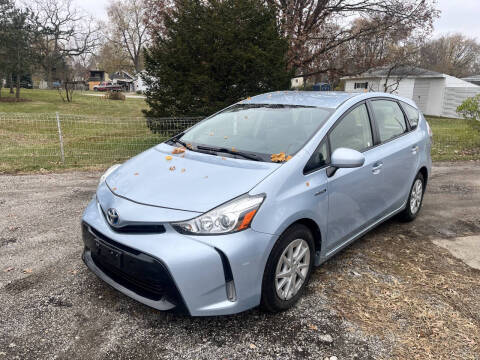2015 Toyota Prius v Four