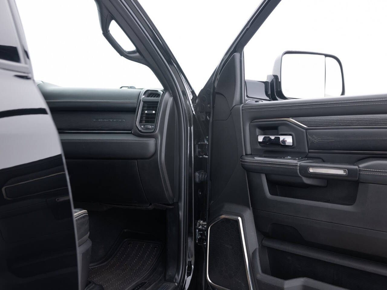 Used Car 2022 Ram 2500  Limited 4x4 4dr Crew Cab 6.3 Ft. Sb Pickup For Sale Under $60,000 In Coal City, Illinois