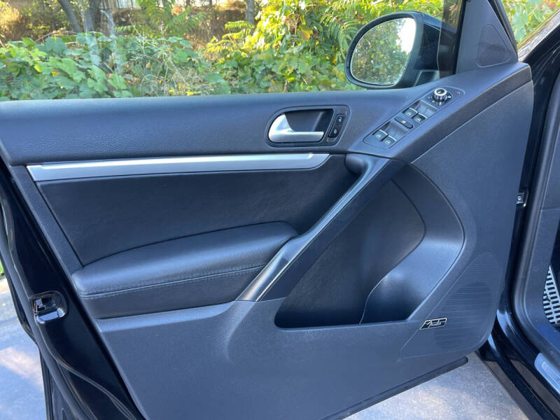 2015 Volkswagen Tiguan R-Line