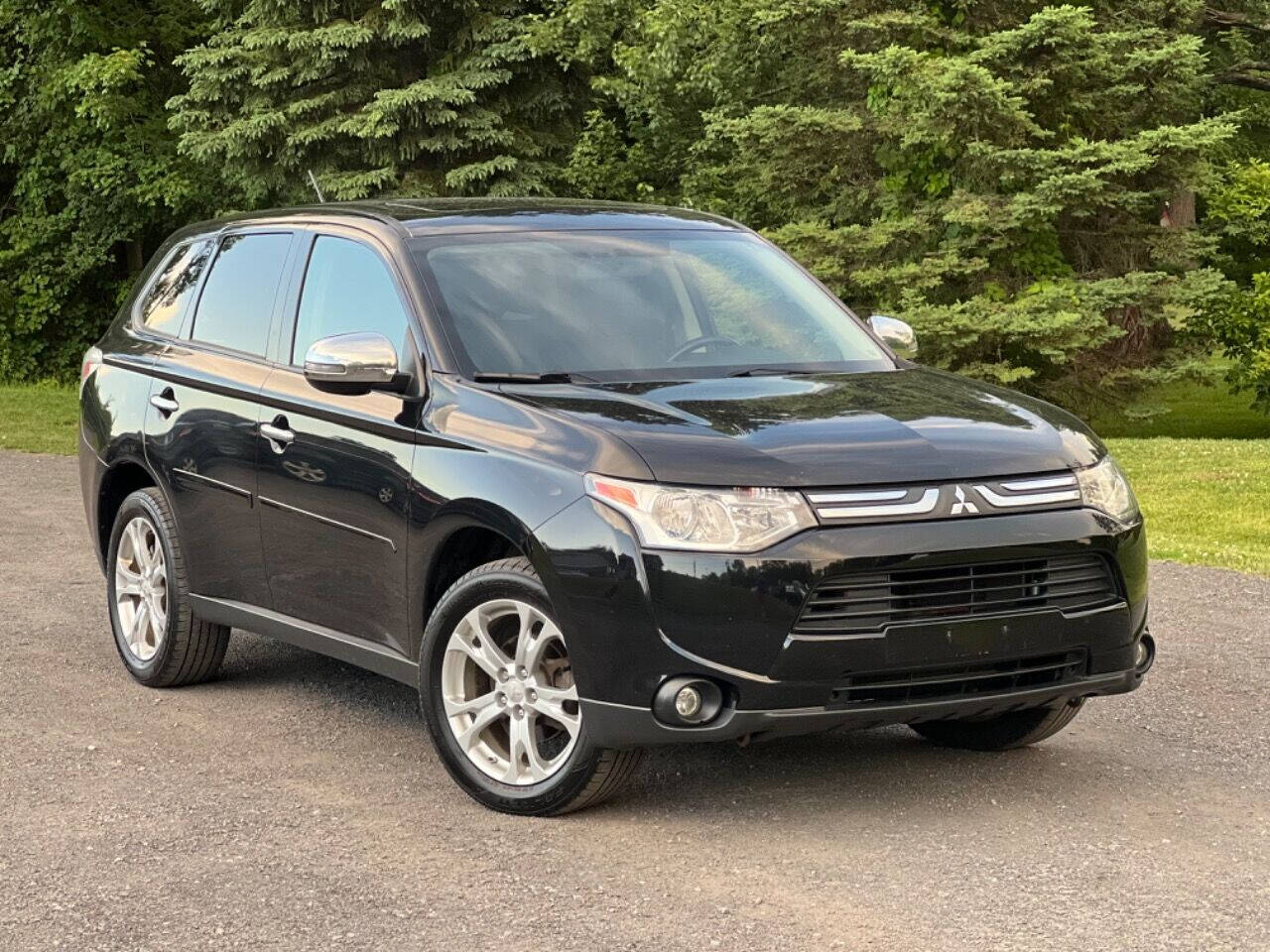 2014 Mitsubishi Outlander for sale at Town Auto Inc in Clifton Park, NY