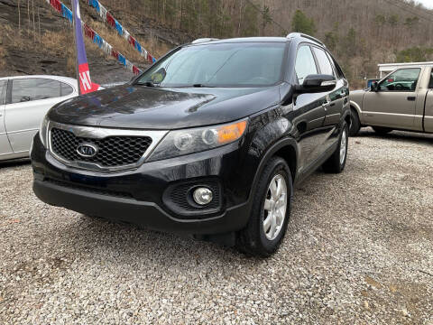 2013 Kia Sorento for sale at Clark's Auto Sales in Hazard KY
