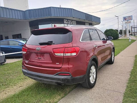 2016 Kia Sorento LX