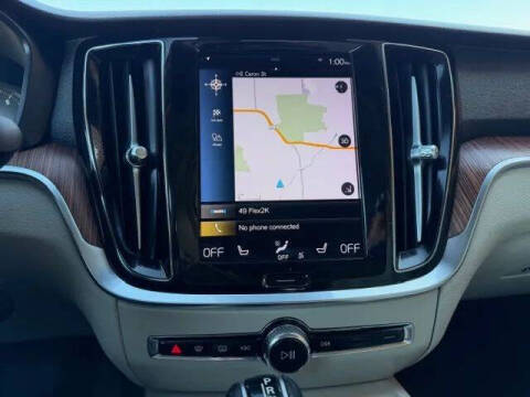 2021 Volvo S60 T5 Momentum