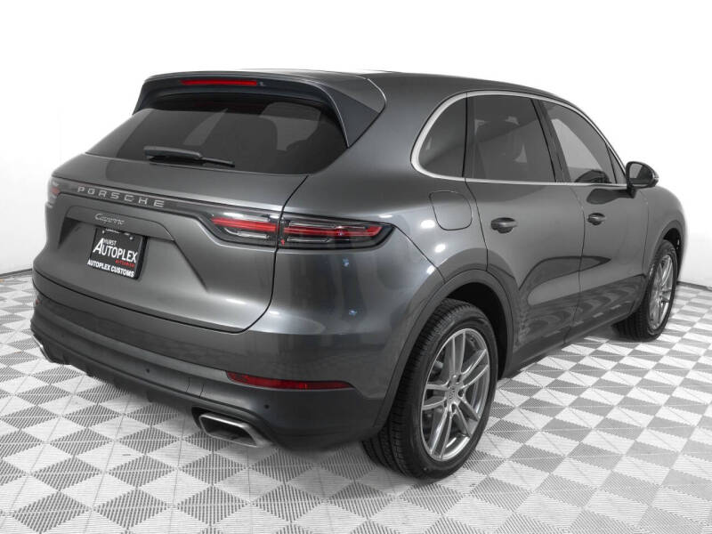 2023 Porsche Cayenne