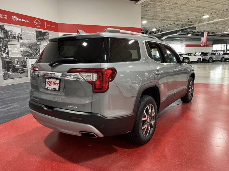 2023 GMC Acadia SLE