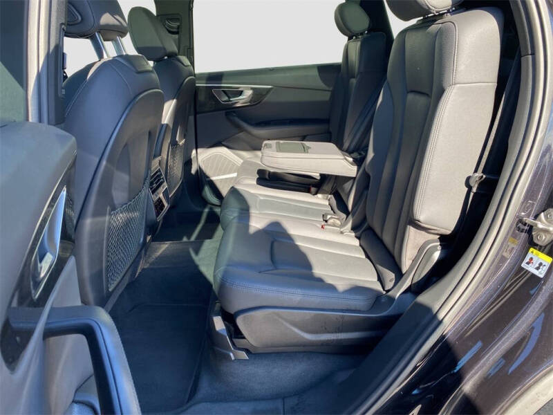 2021 Audi Q7 quattro Premium Plus 55 TFSI