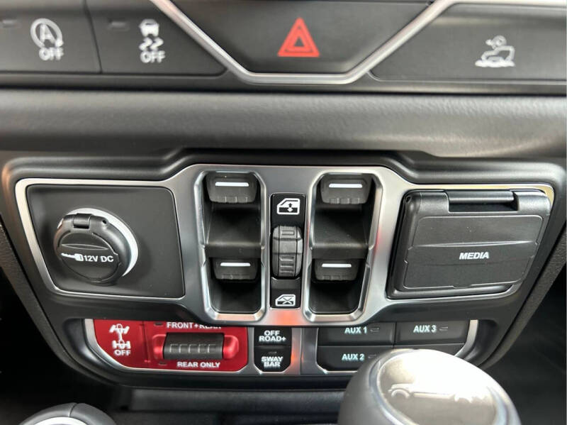 2026 Jeep Gladiator Shadow Ops