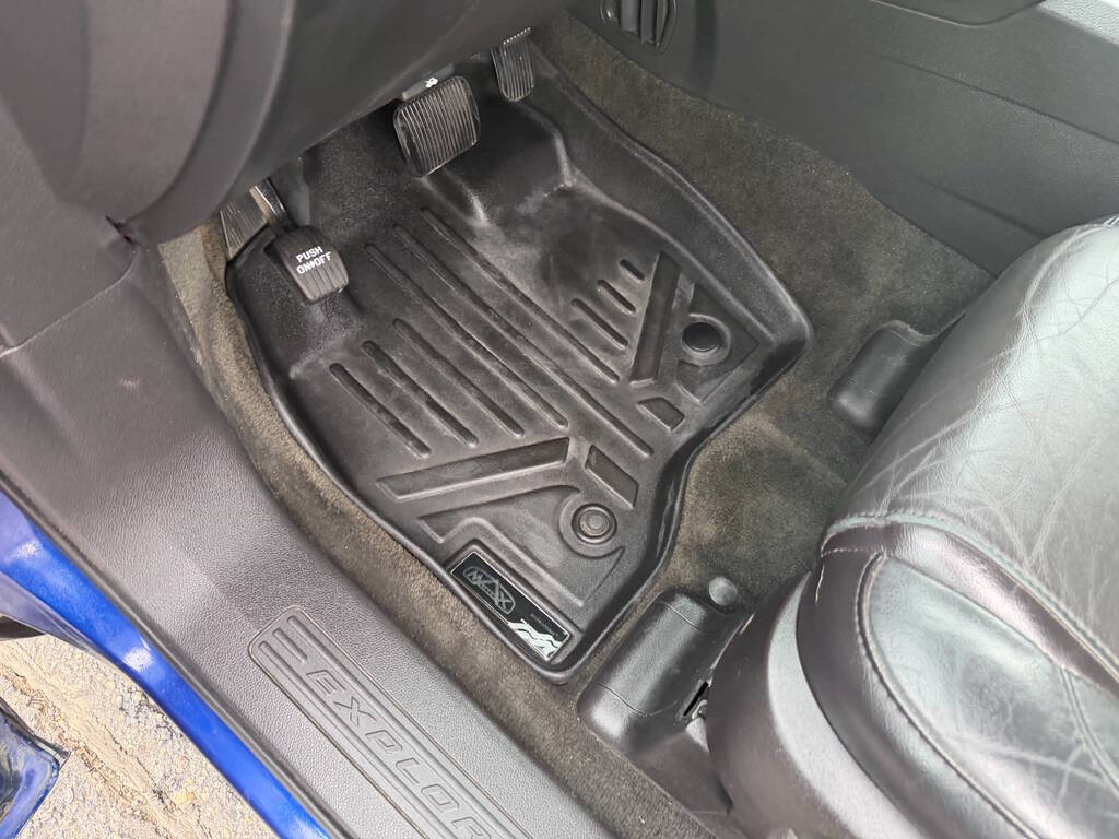2015 Ford Explorer 28