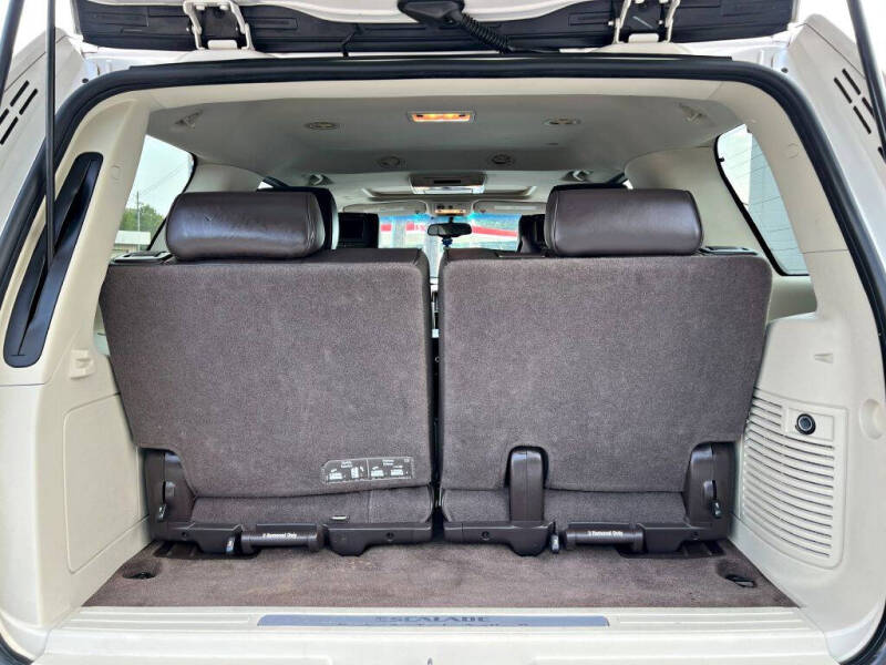 2012 Cadillac Escalade Platinum Edition