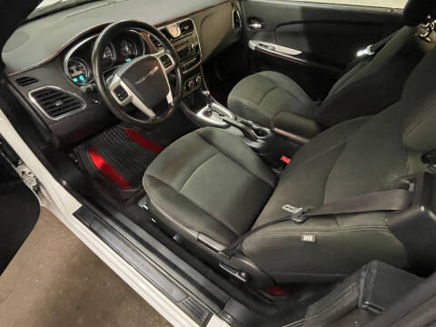 2011 Chrysler 200 Touring