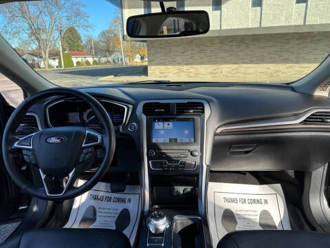 2017 Ford Fusion Energi SE Luxury