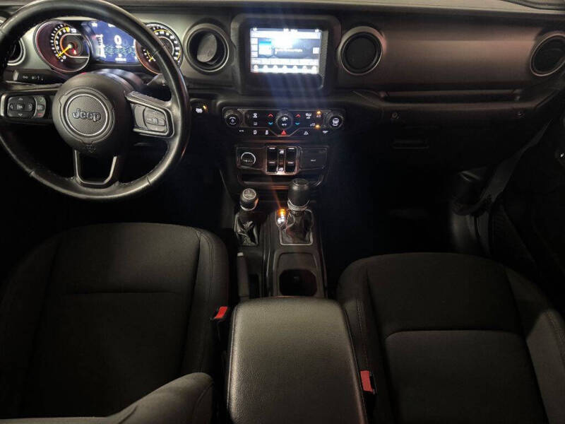 2021 Jeep Gladiator Willys