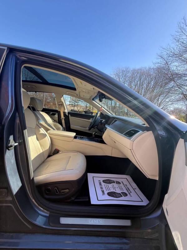 2015 Hyundai Genesis