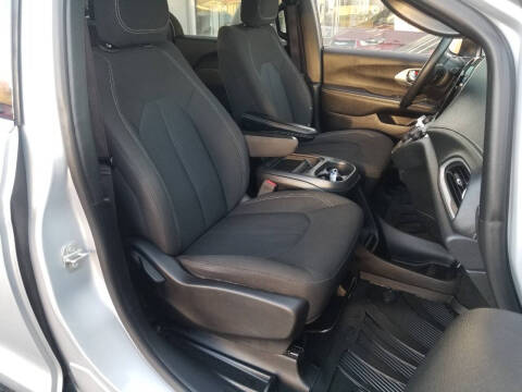 2023 Chrysler Pacifica Touring