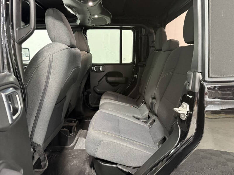 2024 Jeep Gladiator Willys