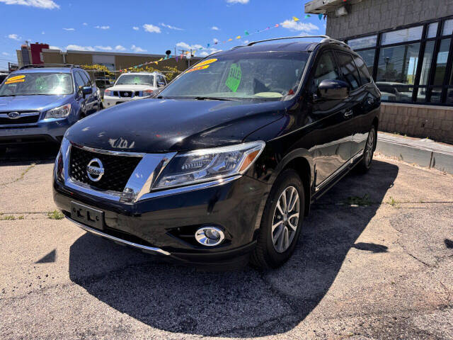 2013 Nissan Pathfinder for sale at Great Lakes Automotive in Racine, WI