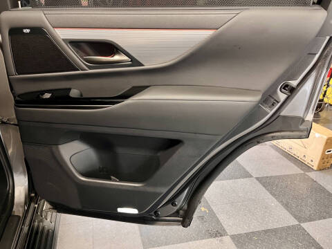 2024 Lexus LX 600 F SPORT Handling