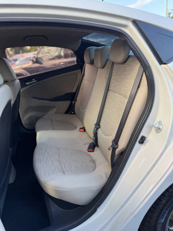 2015 Hyundai Accent GLS