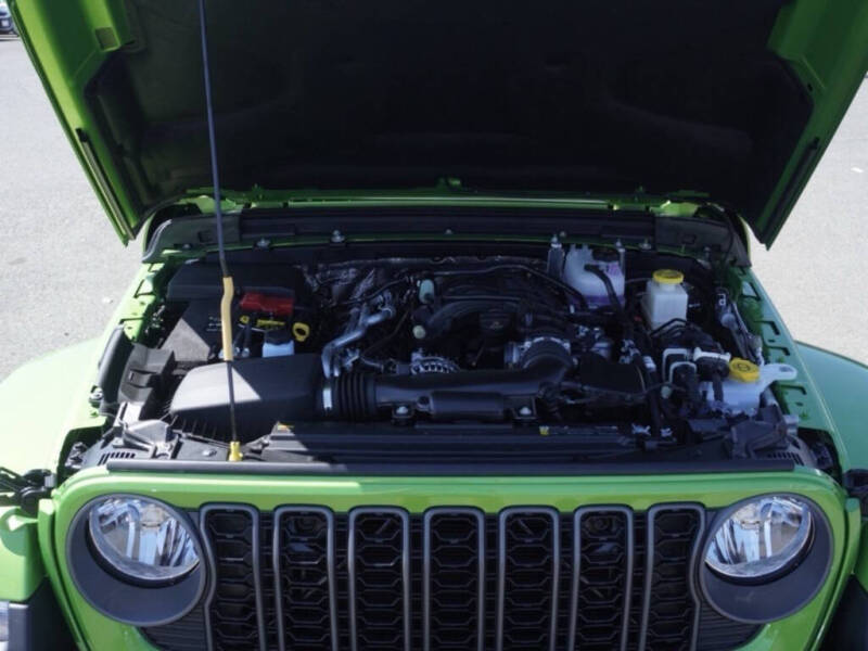 2025 Jeep Gladiator Sport