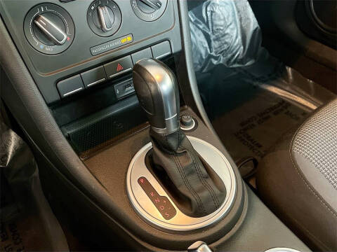 2018 Volkswagen Beetle 2.0T S