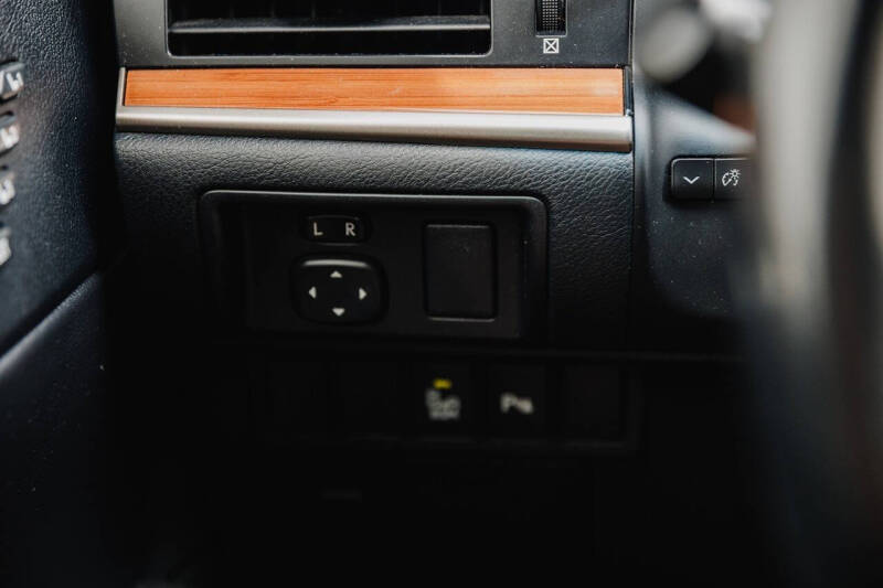 2013 Lexus ES 300h