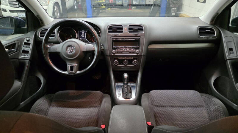 2013 Volkswagen Golf 2.5L PZEV