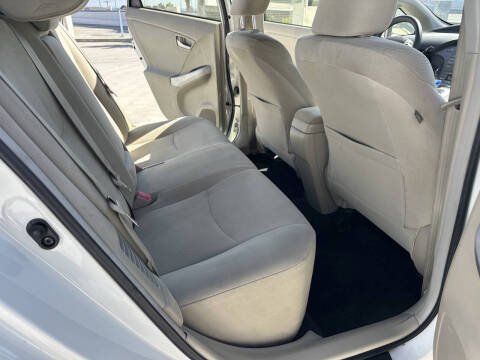 2012 Toyota Prius Two