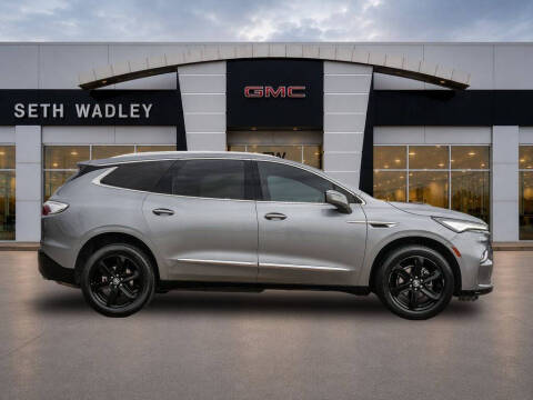 2024 Buick Enclave Essence