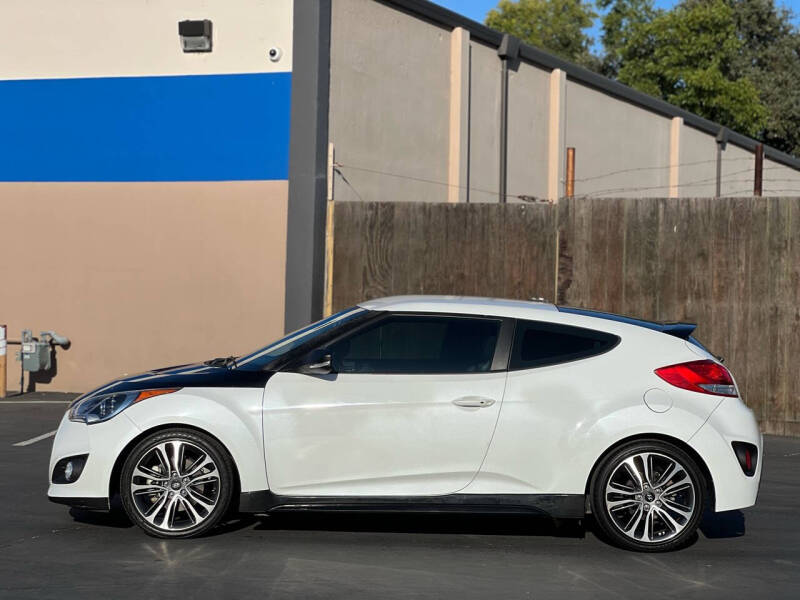 Used 2016 Hyundai Veloster Base with VIN KMHTC6AE8GU283831 for sale in Sacramento, CA