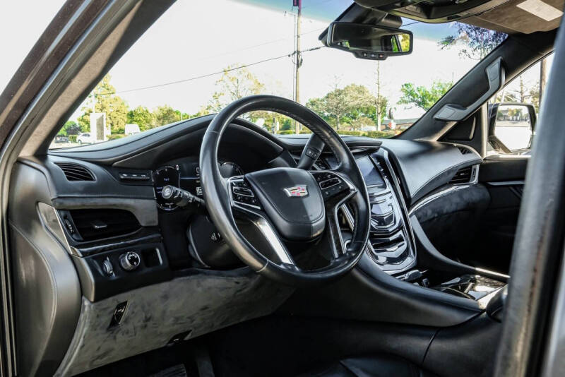 2016 Cadillac Escalade Platinum