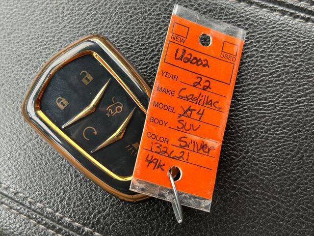 2022 Cadillac XT4 Premium Luxury