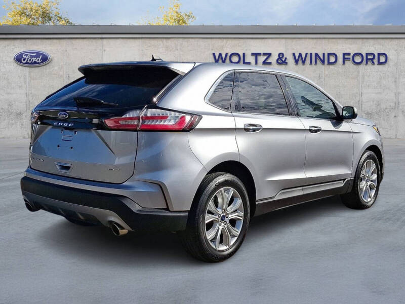 2022 Ford Edge Titanium