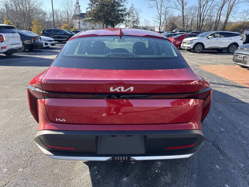 2025 Kia K4 LXS