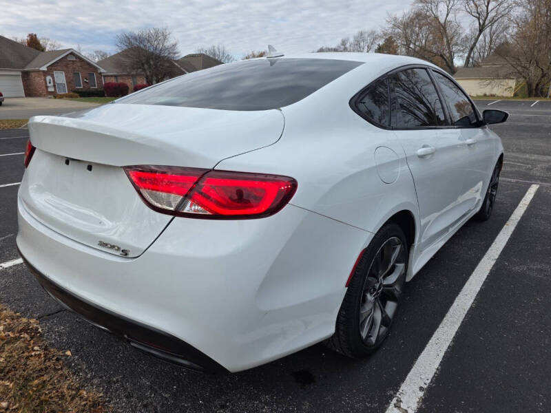 2015 Chrysler 200 S