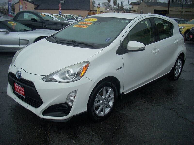 2017 Toyota Prius c