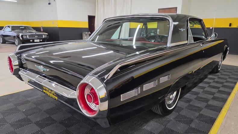 1962 Ford Thunderbird