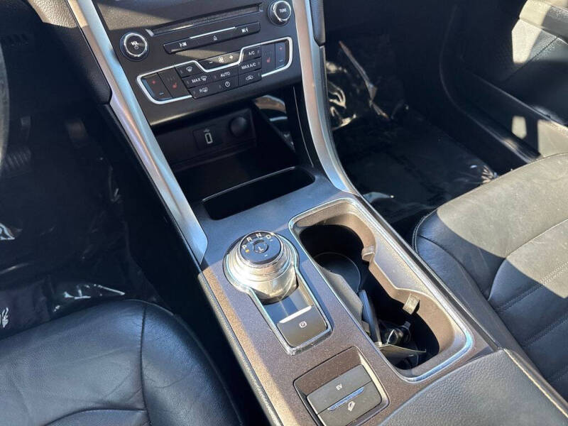 2017 Ford Fusion Energi SE Luxury