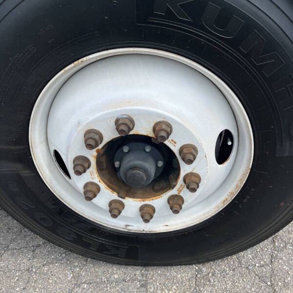 2019 International MV607