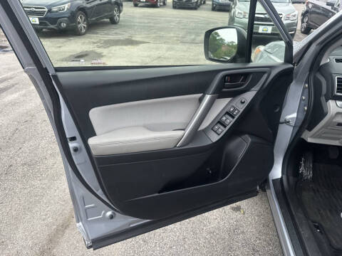2016 Subaru Forester 2.5i