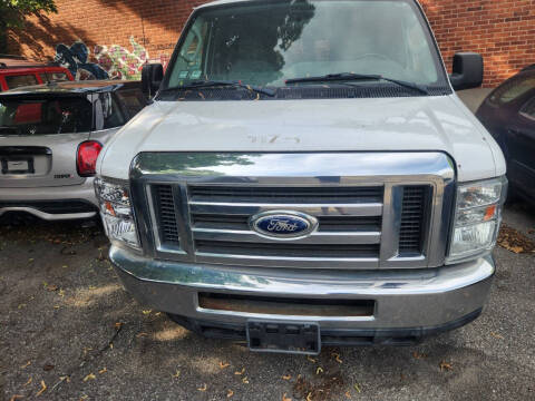 2014 Ford E-Series E-250